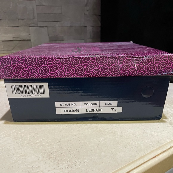 NWT Leopard booties - Picture 8 of 9